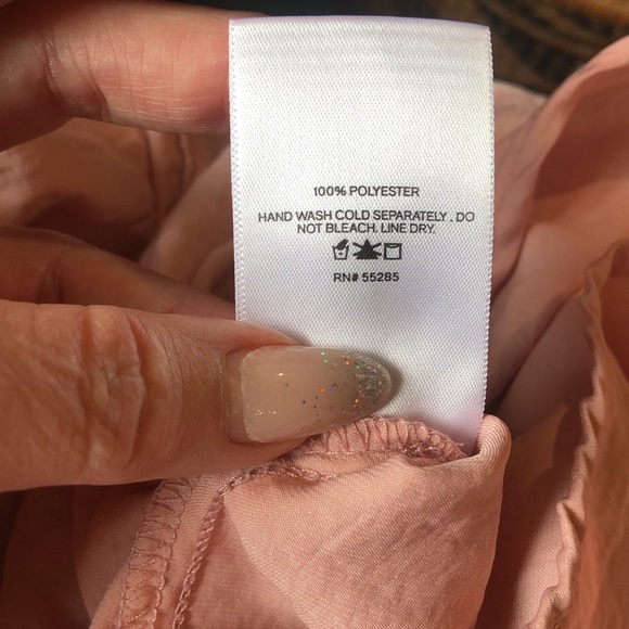 Express dusty pink matte satin like fabric v neck semi balloon 3/4 sleeve L - Picture 8 of 8